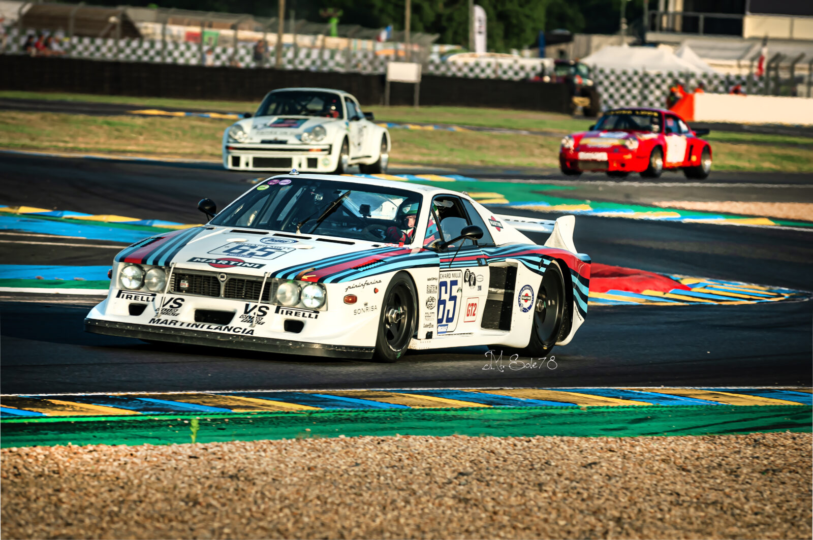 Lancia Beta Montecarlo Turbo Gruppo 5 livrea Martini Racing in curva al Le Mans Classic