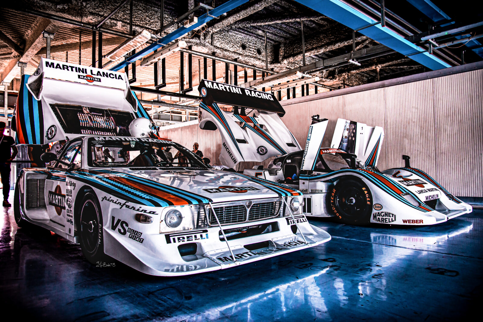 Lancia Beta Montecarlo Turbo e Lancia LC2 Martini Racing ai box, evento Fondazione Gino Macaluso