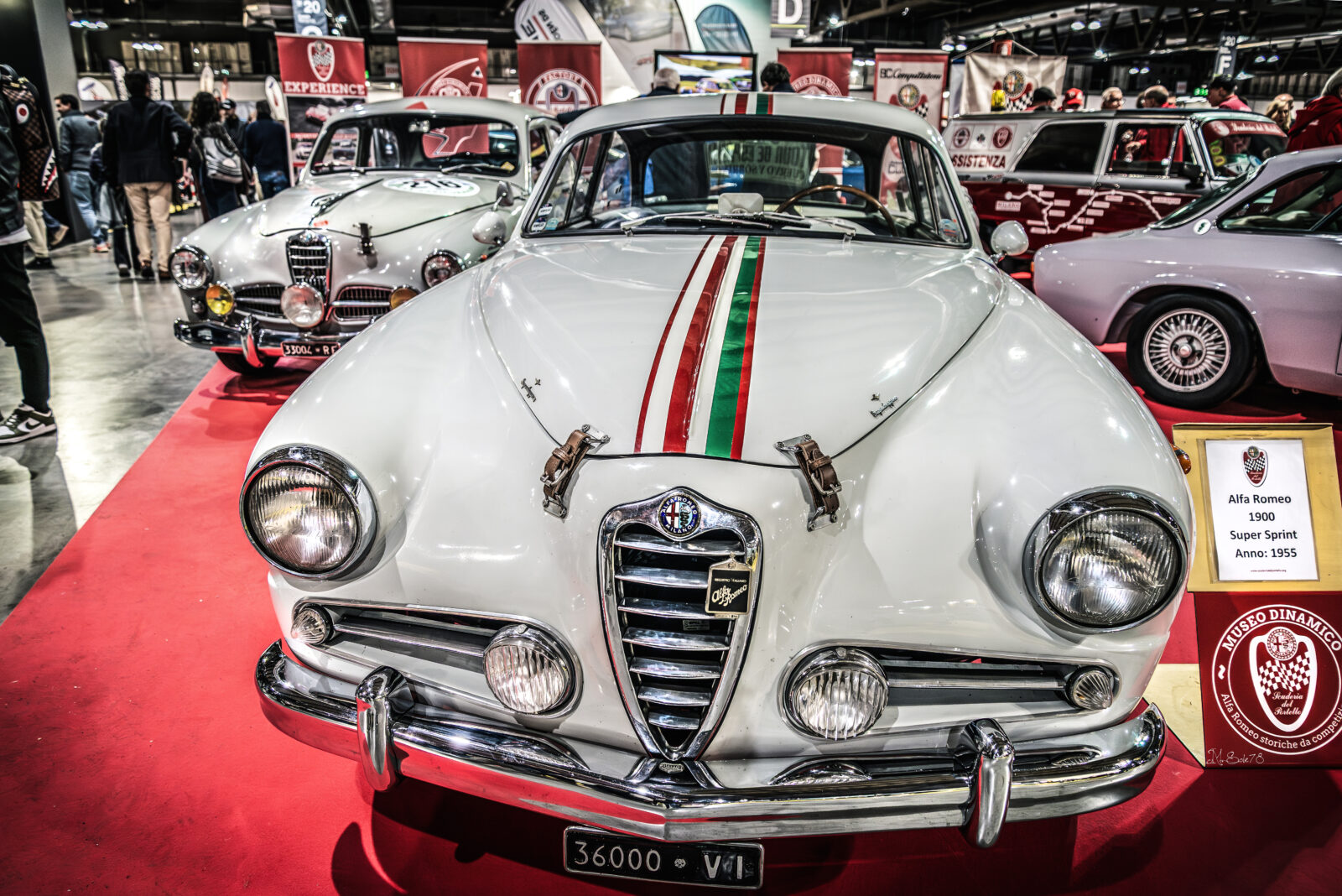 Alfa Romeo 1900 Super Sprint del 1955 con striscia tricolore, Museo Dinamico Scuderia del Portello